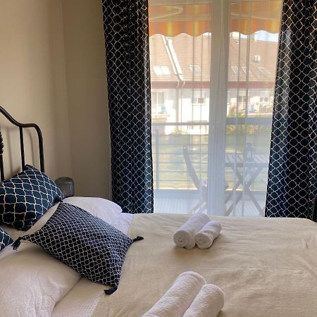 غيور Sziget Apartment المظهر الخارجي الصورة