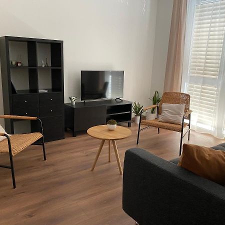 غيور Sziget Apartment المظهر الخارجي الصورة