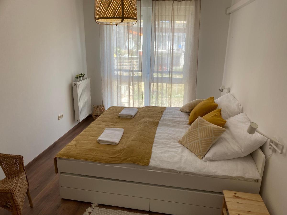 غيور Sziget Apartment المظهر الخارجي الصورة